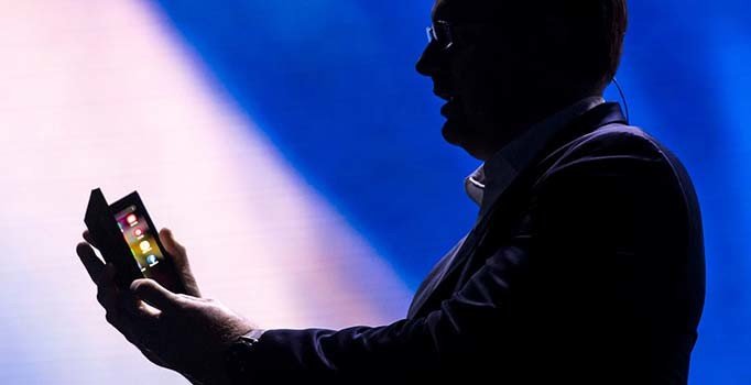 İşte Samsung'un katlanabilir telefonu