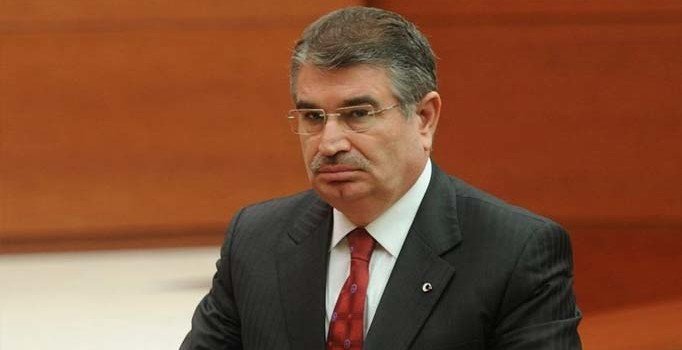 İdris Naim Şahin İYİ Parti'den aday oldu