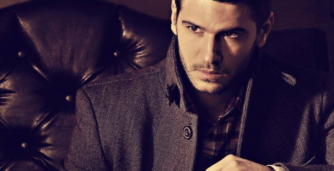 Tolgahan Sayışman, Almeda Abazi ile birlikte mi?