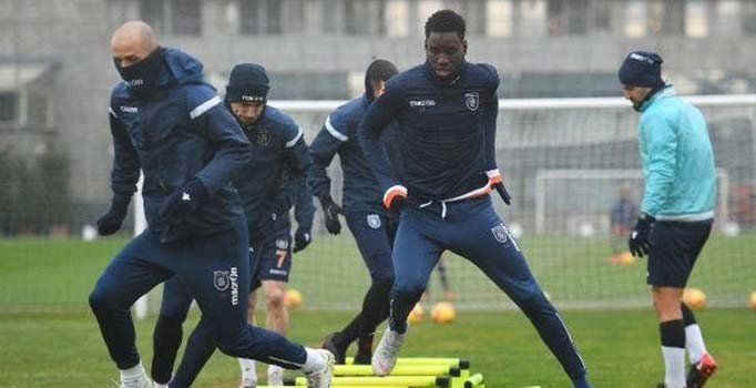 Medipol Başakşehir'in konuğu Bursaspor