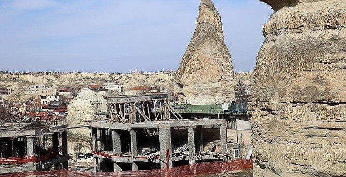 Göreme'deki 15 kaçak yapı bugün yıkılacak