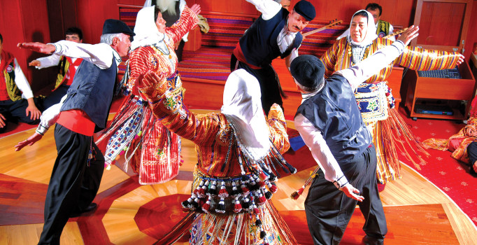 İki taraflı kırmızı çizgi: Cemevleri