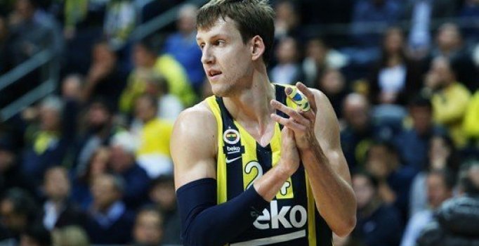 Jan Vesely 3 yıl daha Fenerbahçe Beko'da