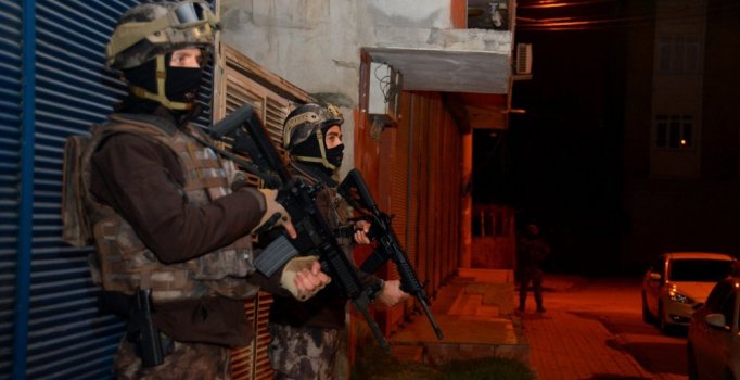 Muş'ta PKK operasyonu: 2'si muhtar adayı 25 kişi gözaltında