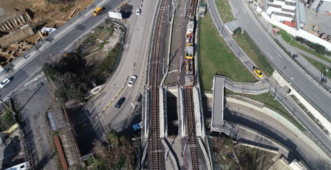 Gebze-Halkalı demir yolu hattı bu gece test edilecek