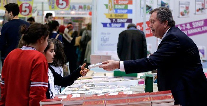Ankara Kitap Fuarı artık yılda iki kez düzenlenecek
