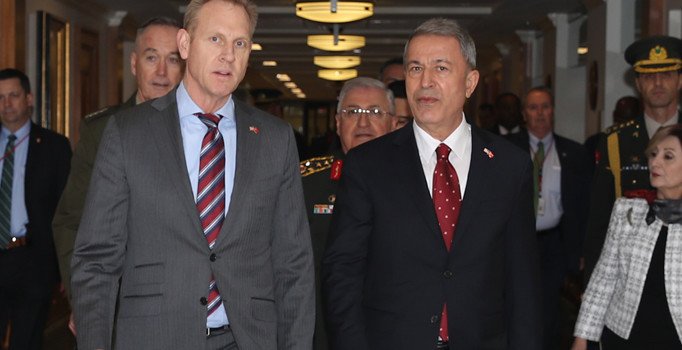 Bakan Akar, ABD Savunma Bakan Vekili Shanahan ile görüştü