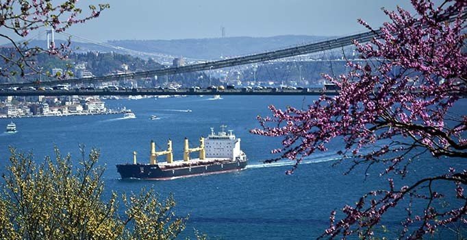 İstanbul Boğazı'na yüzen sahneler geliyor