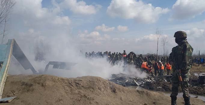 Asya'da kriz tırmanıyor: Karşılıklı savaş uçakları düşürüldü