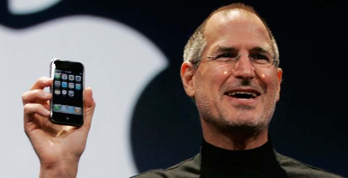 Ünlü tasarımcıya göre iPhone efsanesi bitti