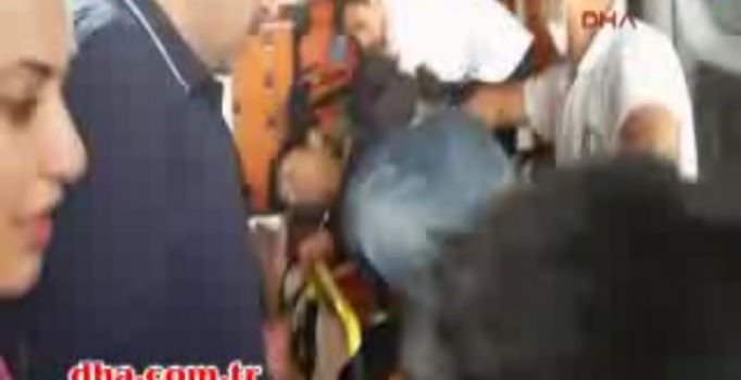 Karşıt görüşlü örenciler arasında kavga: 2 yaralı