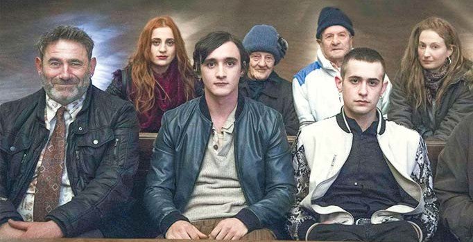 Lazzaro bizi mutlu etmek için geldi