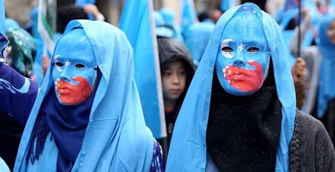 'Çin, Doğu Türkistan’da insan haklarını ihlal ediyor'