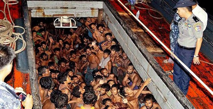 2 bin Arakanlı müslüman hala denizde kurtarılmayı bekliyor