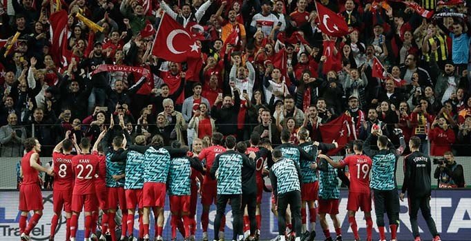 Türkiye-Fransa maçına ilgi büyük