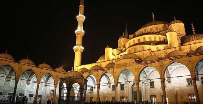 Üç aylar ne zaman başlıyor? Üç aylarda yapılacak ibadetler ve dualar neler?