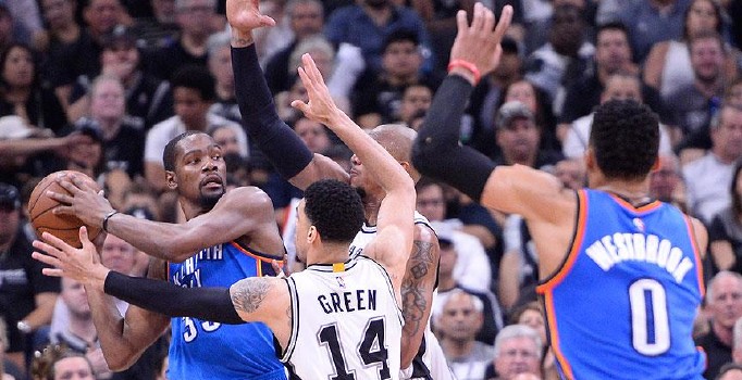 Oklahoma City Thunder, San Antonio Spurs'ü deplasmanda yendi