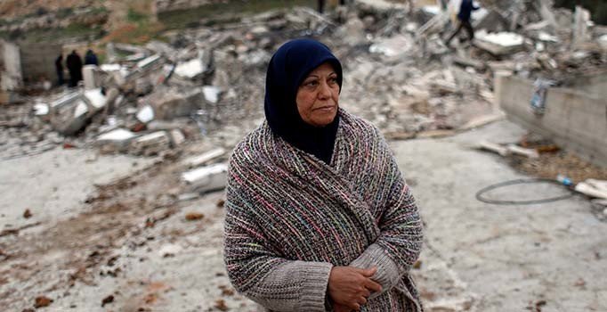 İsrail güçleri Filistinlilere ait bir evi daha yıktı