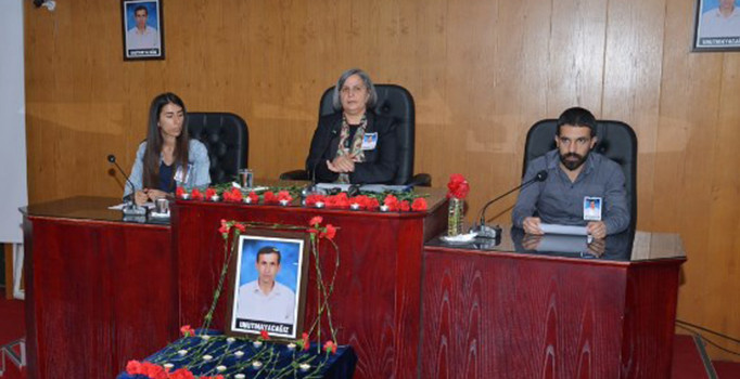 PKK'nın Diyarbakır'daki saldırısında ölen DBP'liyi HDP andı