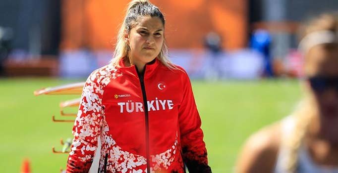 Eda Tuğsuz'dan bronz madalya