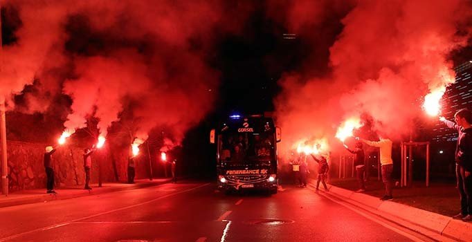Fenerbahçe'ye Başakşehir maçı öncesi taraftar desteği
