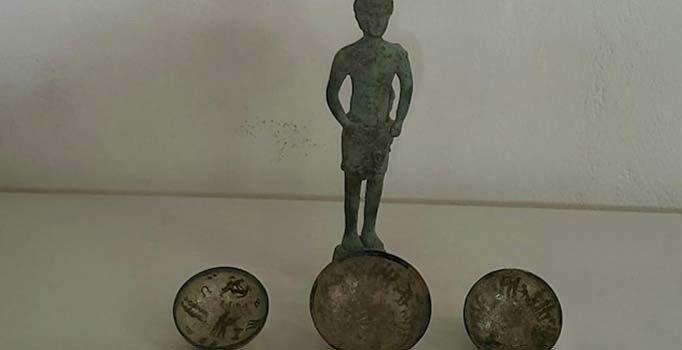 Denizli'de operasyon: 2 bin 500 yıllık tarihi eser bulundu