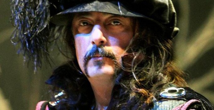 Opera sanatçısı Hakan H. intihar etti