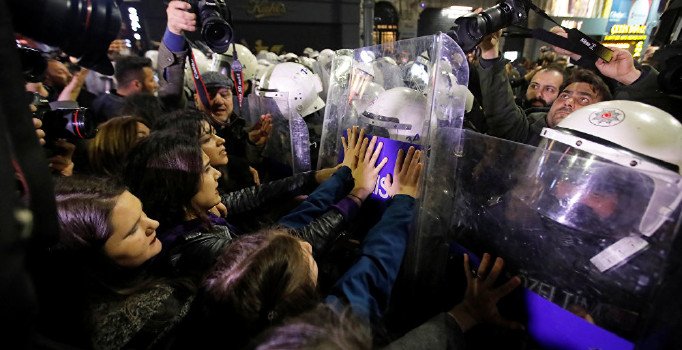 Feminist Yürüyüş’ten 'ezan' cevabı: Kimse çarpıtmasın