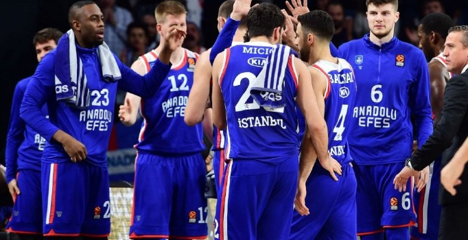 Anadolu Efes, Maccabi FOX Tel Aviv’e konuk olacak