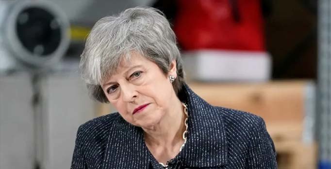 İngiltere, AB'den Brexit'in 30 Haziran'a ertelenmesini talep etti