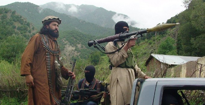 Afganistan’da polis merkezine Taliban saldırısı: 9 ölü
