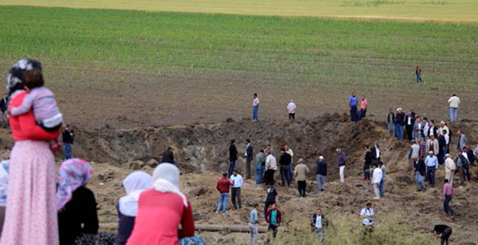 Diyarbakır Valiliği: Kaçamayacağını anlayan PKK'lılar kamyonu patlattı