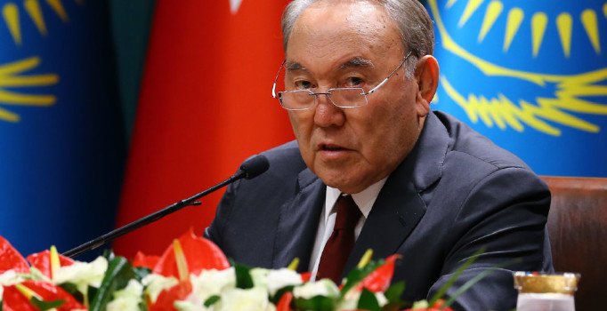 Kazakistan Cumhurbaşkanı Nursultan Nazarbayev istifa etti