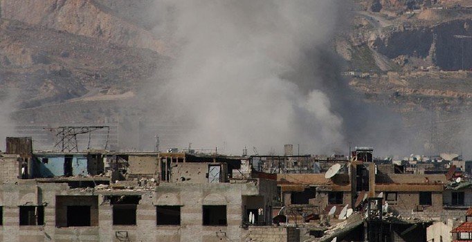 Rejim ve İran güçlerinden İdlib'e saldırı