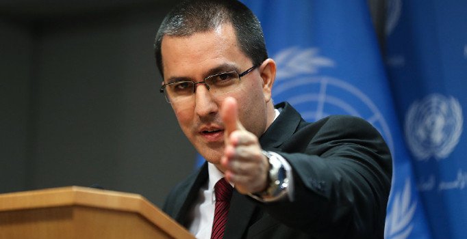 Venezuela'dan Trump ve Pence'e çağrı: İnsanlığın geleceği için istifa edin