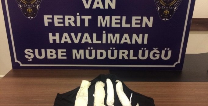 İç çamaşırında metamfetamin ile yakalandı