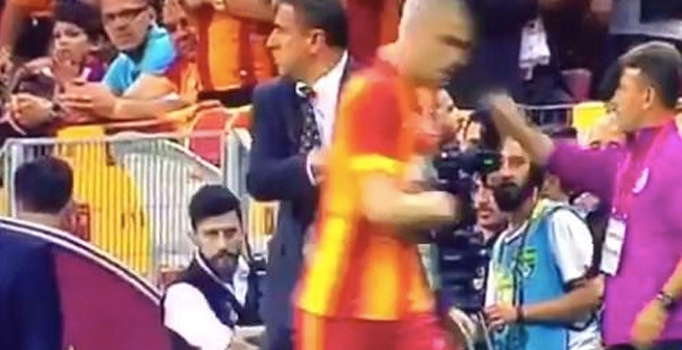 Burak Yılmaz’dan Hamzaoğlu’na şok hareket