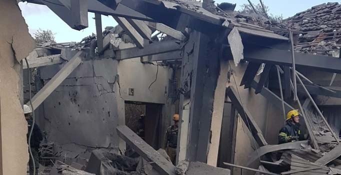 İsrail, Batı Şeria'da Filistinlilere ait bir evi daha yıktı