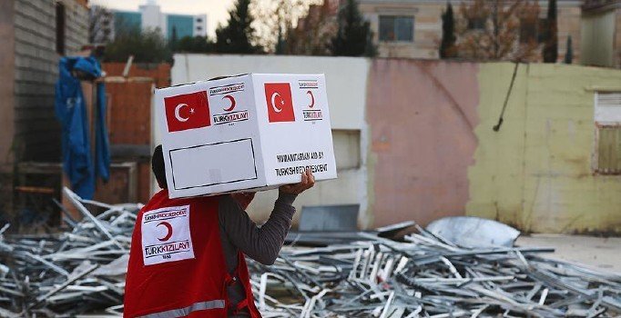 Kızılay'dan Yemen'e gıda yardımı