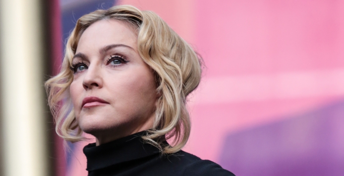 Madonna seçimlerle ilgili ilk yorumunu sosyal medya hesabından yaptı