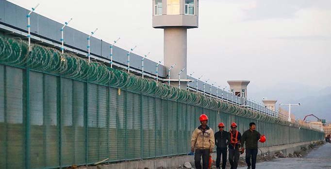 Çin'den dini ibadet için toplananları ihbar edenlere para ödülü
