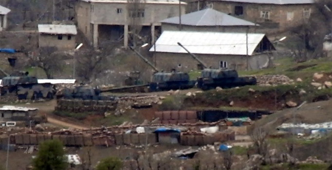 Son dakika: Hakkari'de 34. Hudut Bölük Komutanlığı'na saldırı