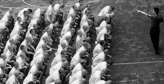 İhbar et Müslümanı kap parayı