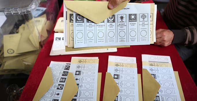 Erzincan Üzümlü'de AK Parti adayı Ahmet Sazlı kazandı