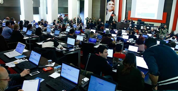 CHP'de heyecanlı bekleyiş: Mansur Yavaş da CHP Genel Merkezi'nde