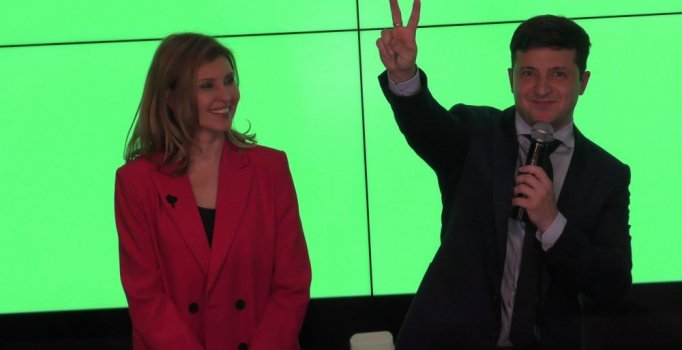 Ukrayna seçimlerinde ünlü komedyen önde gidiyor