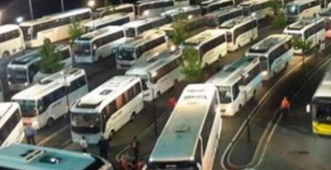 Abdurrahim Albayrak'tan, G.Saray taraftarına servis