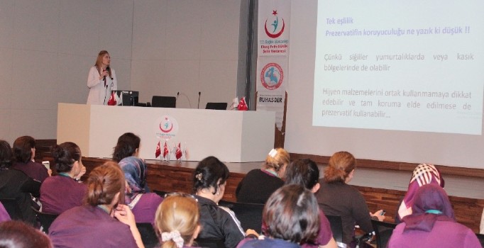 Fethi Sekin Şehir Hastanesinde HPV semineri
