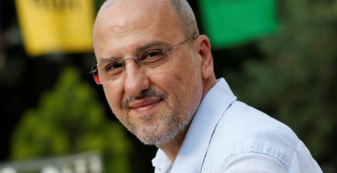 HDP'li Ahmet Şık 25 bin lira tazminata mahkum edildi
