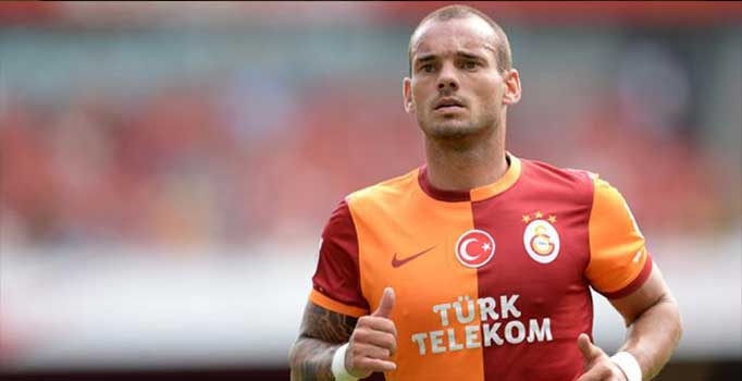 Sneijder'dan ayrılık mesajı!
